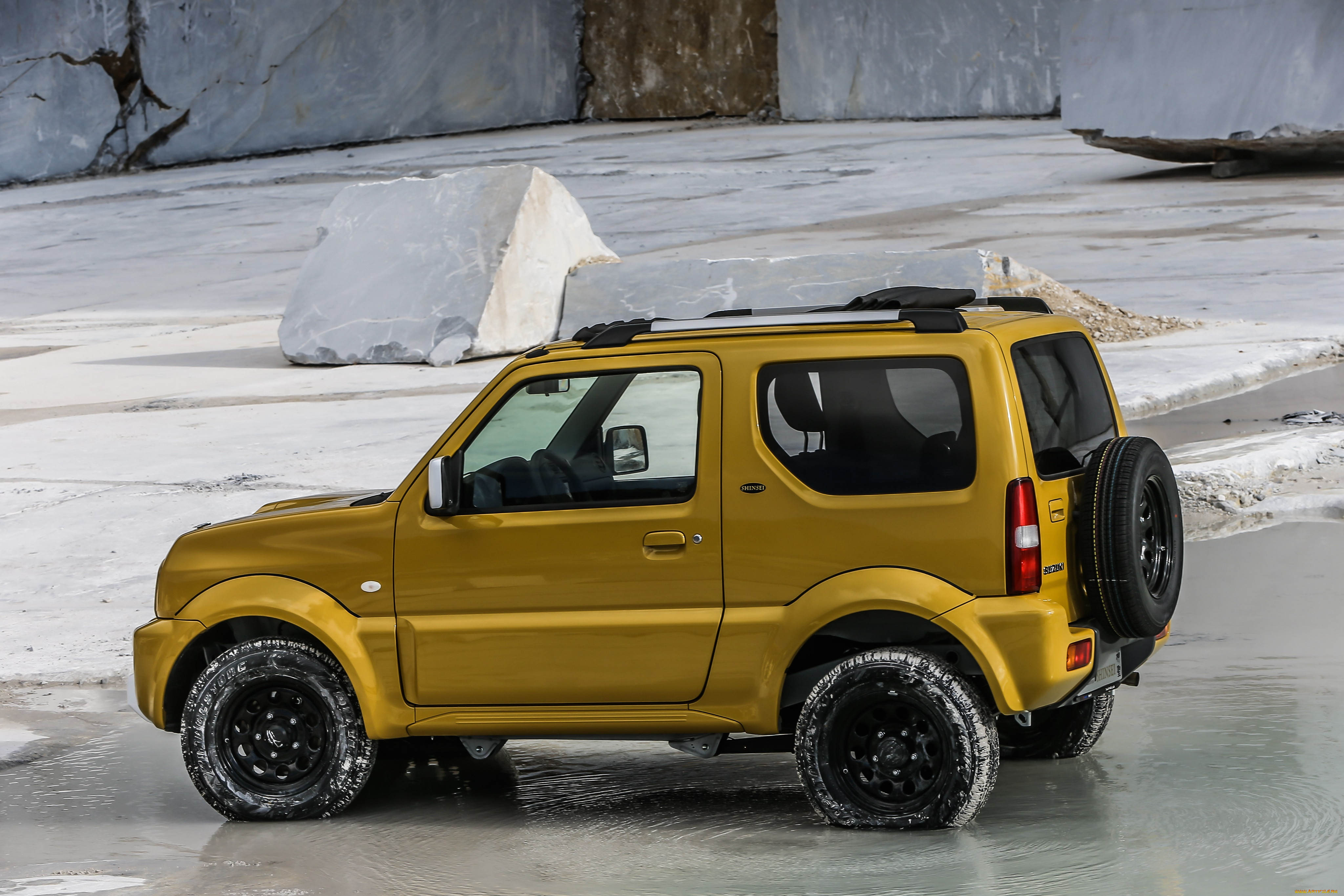 Suzuki Jimny 20